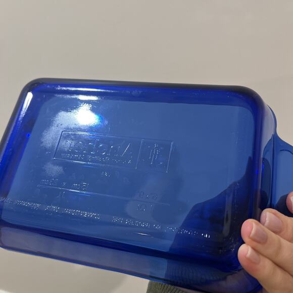 Vintage Anchor Hocking Cobalt Blue Glass Baking Casserole Dish 1 QT, 6x9 - Picture 3 of 4